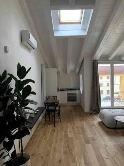 Waterfront Balcony I Grani 4 Resort Style Suite Livorno Eksteriør bilde